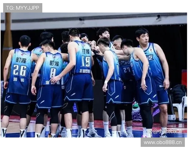 亚军球队本赛季表现稳健，攻防两端展现持续提升态势